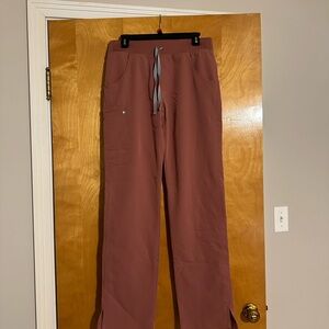 Figs Women's Kade Cargo Mauve